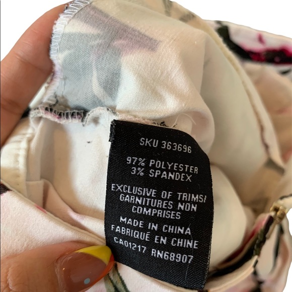 LE CHATEU Skirt size 4 - Picture 6 of 6